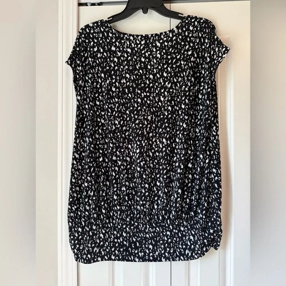INC XXL Black and White Patterned Women's Top